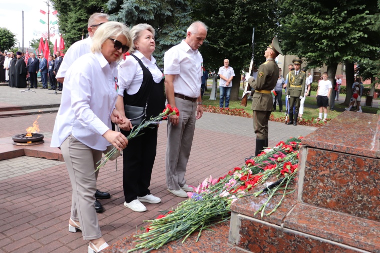 Представители Слонимского филиала Гродненского агентства приняли участие в мероприятиях, приуроченных ко Дню освобождения Слонима от немецко-фашистских захватчиков