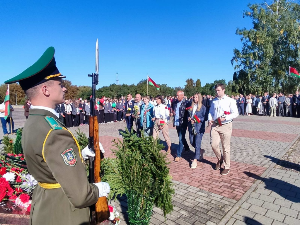 Представители Гродненского агентства приняли участие в торжественном митинге, посвященном Дню народного единства