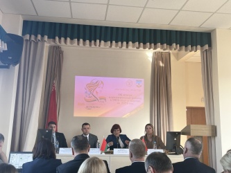 Заместитель директора по идеологии и общим вопросам Юлия Шейна приняла участие в семинаре-совещании, организованном администрацией Октябрьского района г. Гродно