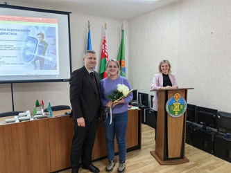 В Лидском филиале Гродненского агентства наградили лучших из лучших